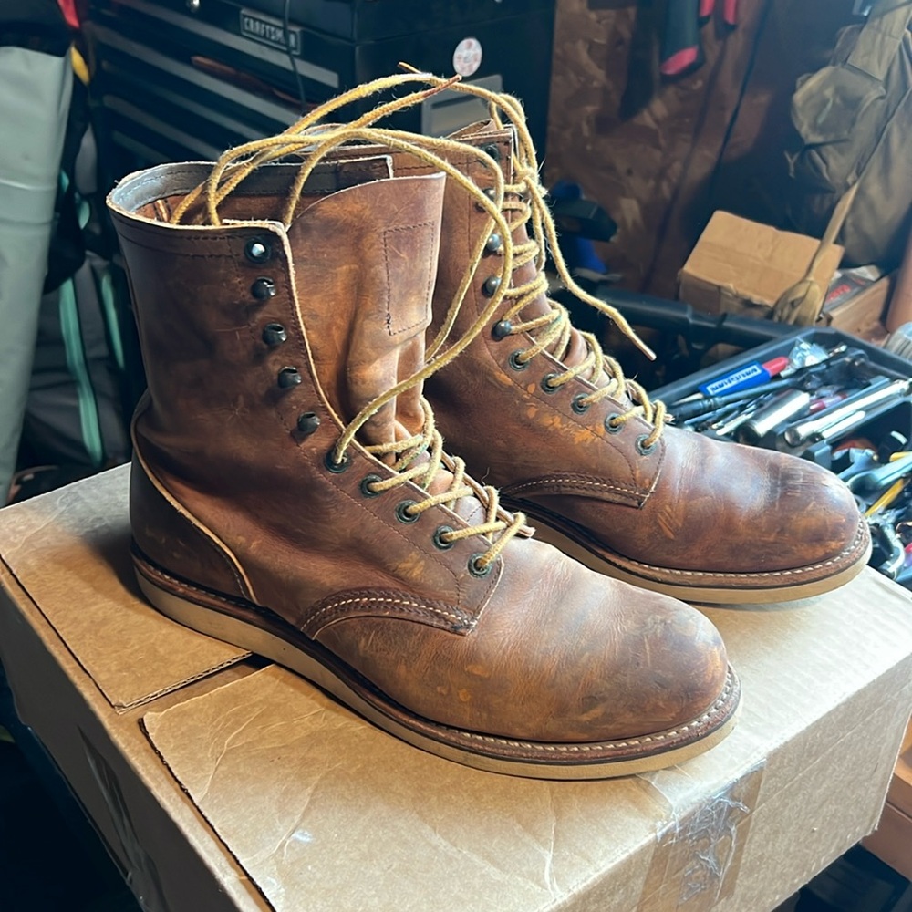 RED WING Men's Sz US 12D 7" Classic Boots in Copper Rough & Tough Brown #4572
